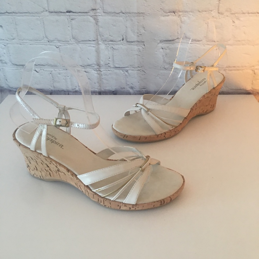 Easy Spirit WHITE Wedge Sandals SZ 6